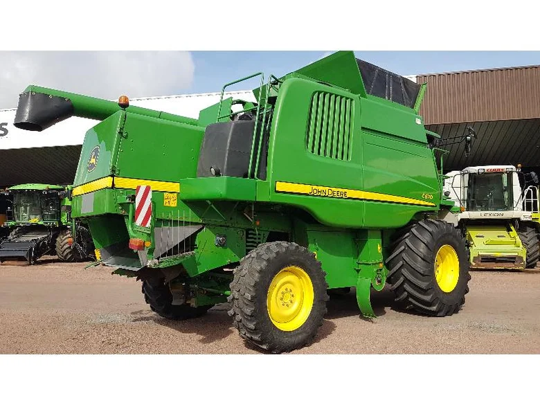 Cosechadora JOHN-DEERE C670