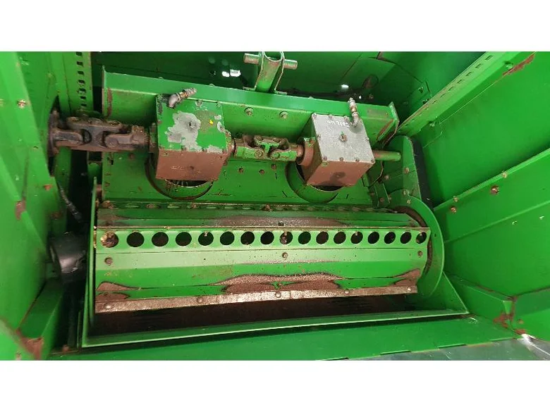 Cosechadora JOHN-DEERE C670