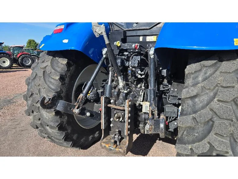 Tracteur NEW-HOLLAND T7.270 AC