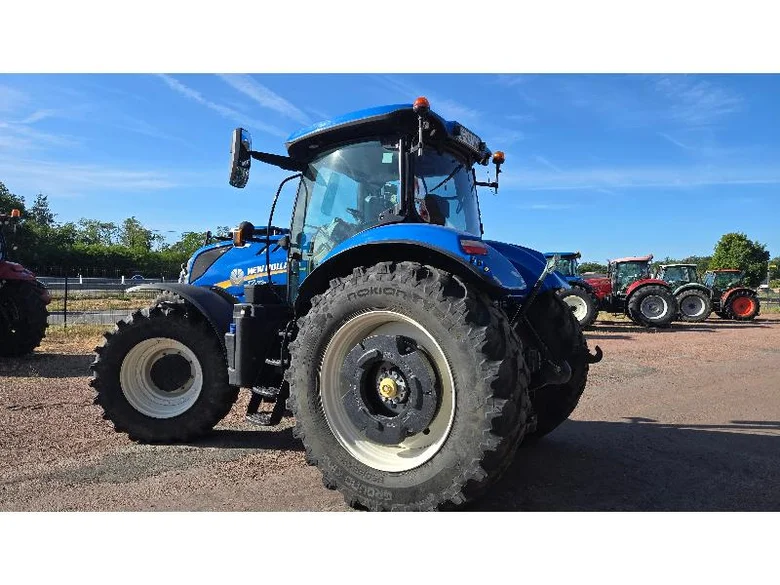 Tracteur NEW-HOLLAND T7.270 AC
