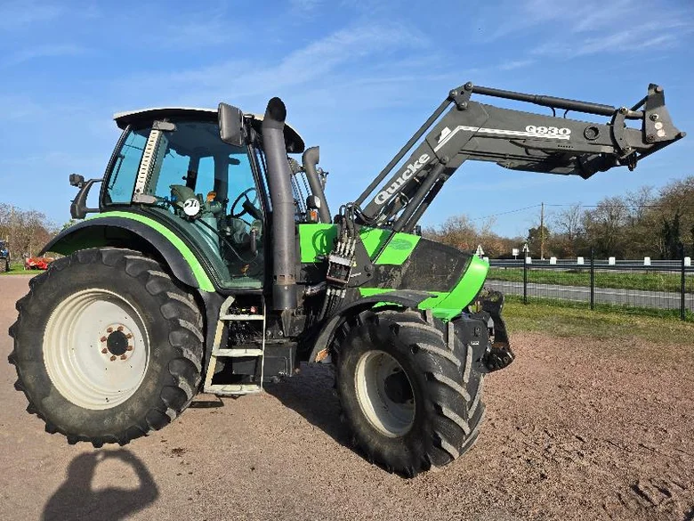 Tracteur DEUTZ FAHR M600