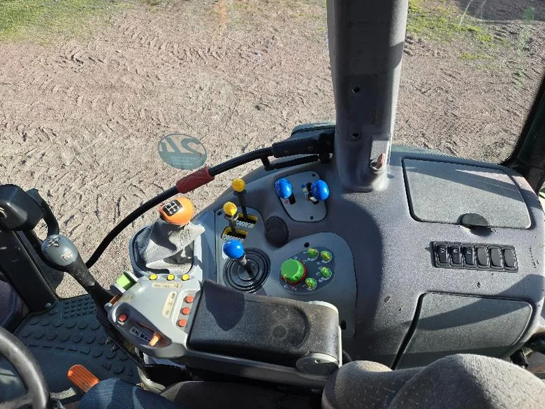 Tracteur DEUTZ FAHR M600