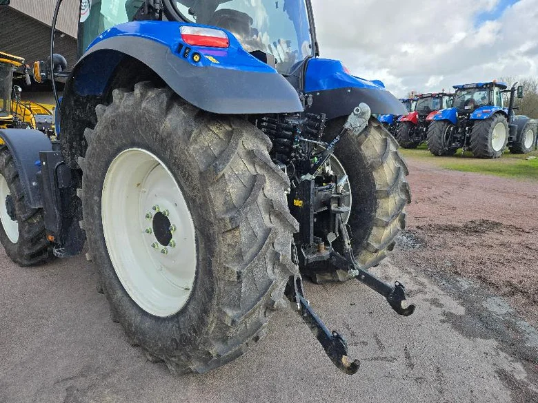 Tracteur NEW-HOLLAND T6.145 AC