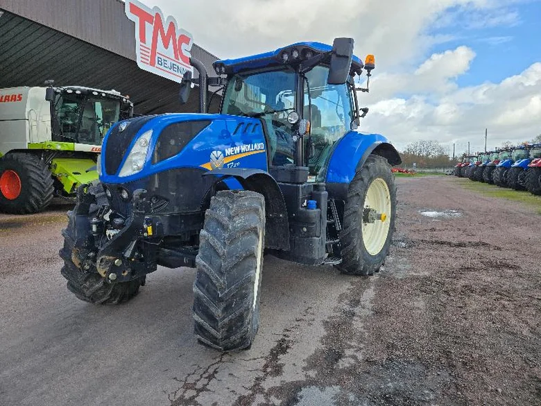Tracteur NEW-HOLLAND T7.210