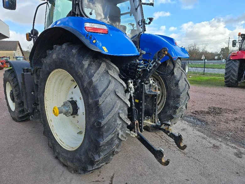 Tracteur NEW-HOLLAND T7.210