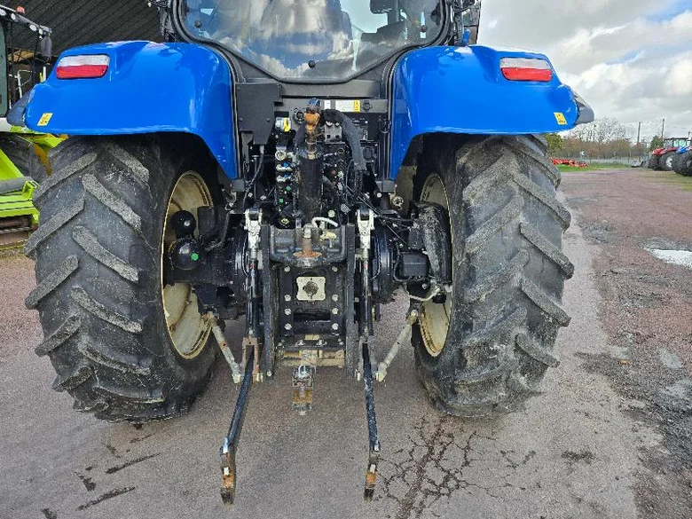 Tracteur NEW-HOLLAND T7.210