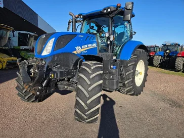 Tracteur NEW-HOLLAND T7.210 AC