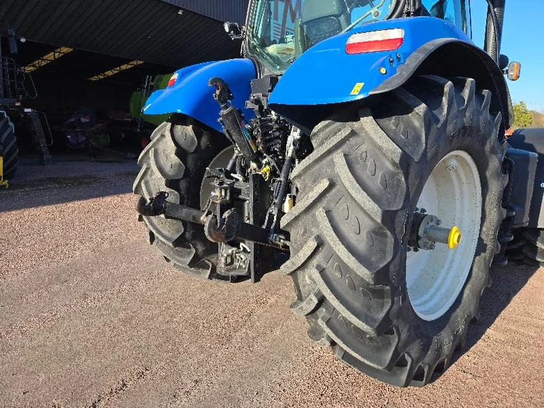 Tracteur NEW-HOLLAND T7.210 AC