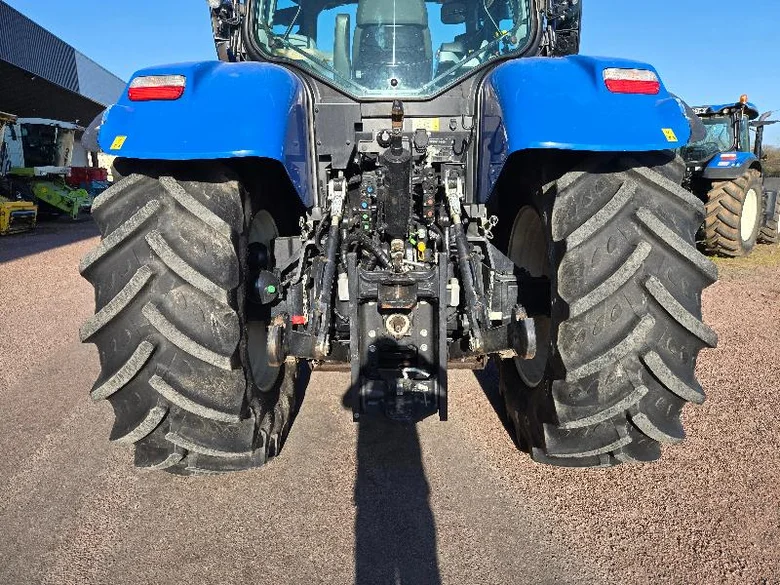 Tracteur NEW-HOLLAND T7.210 AC