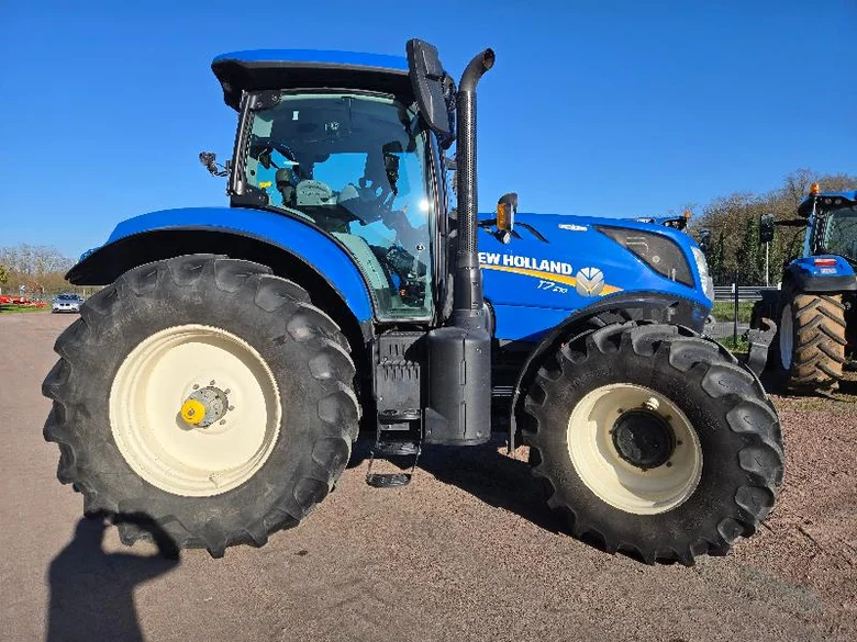 Tracteur NEW-HOLLAND T7.210 AC
