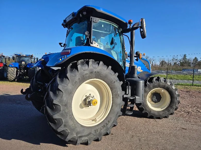 Tracteur NEW-HOLLAND T7.210 AC