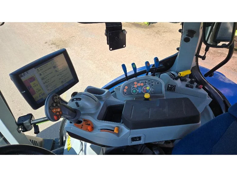 Tracteur NEW-HOLLAND T6.145