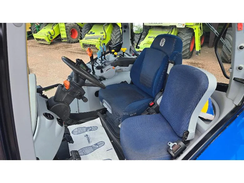 Tracteur NEW-HOLLAND T7.165