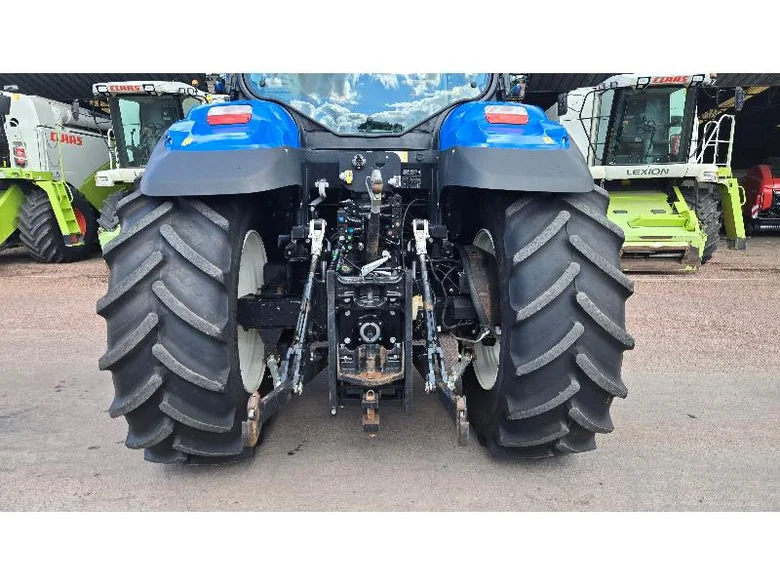 Tracteur NEW-HOLLAND T7.165