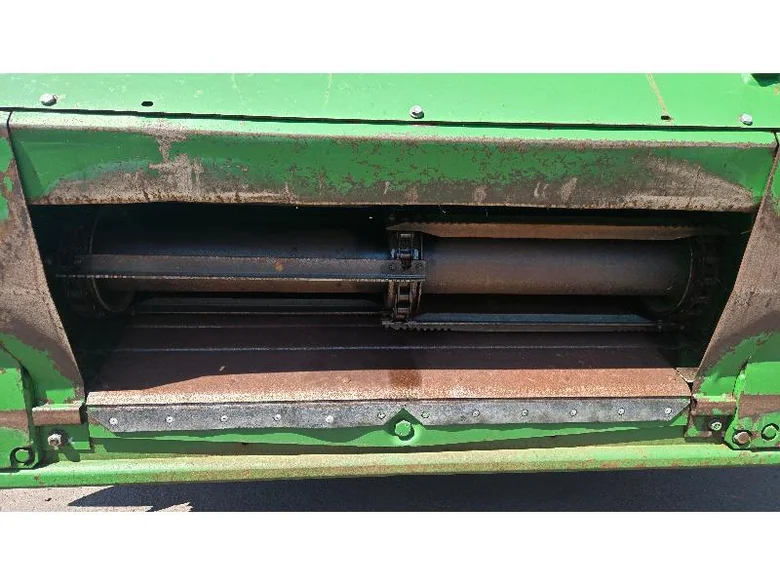 Moissonneuse-batteuse JOHN-DEERE W540