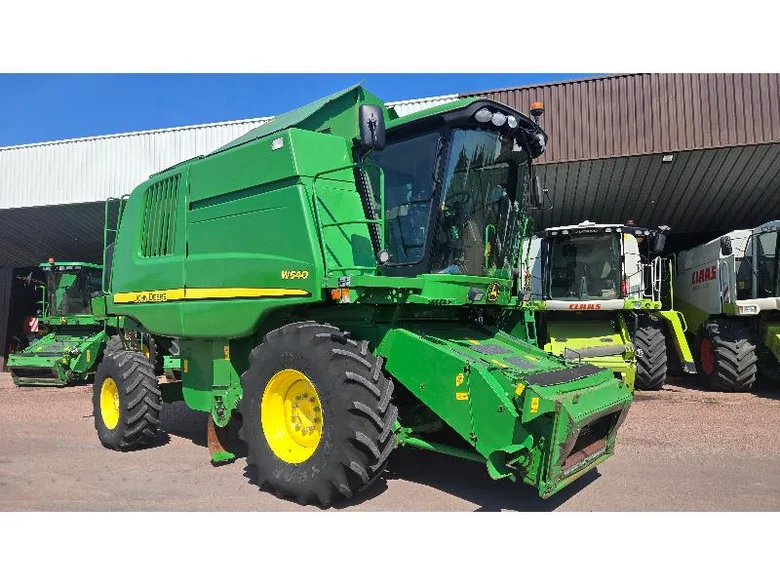 Moissonneuse-batteuse JOHN-DEERE W540