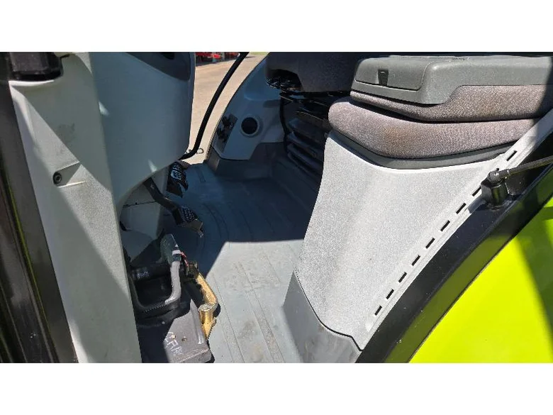 Tracteur CLAAS ARION 650