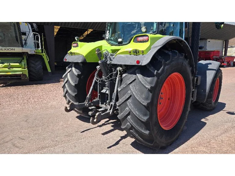 Tracteur CLAAS ARION 650