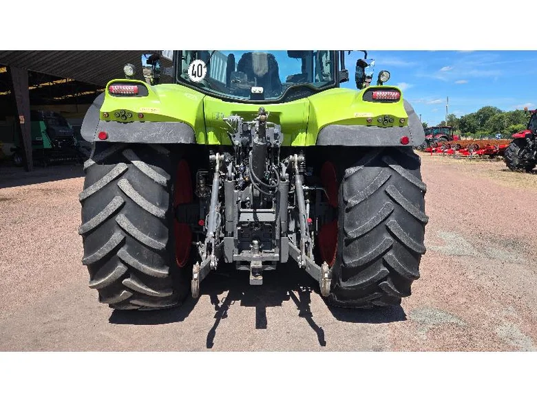 Tracteur CLAAS ARION 650