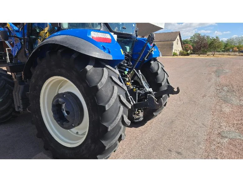 Tracteur NEW-HOLLAND T5.105