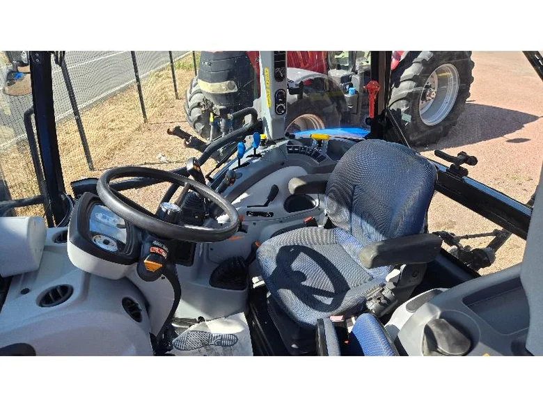 Tracteur NEW-HOLLAND T5.105