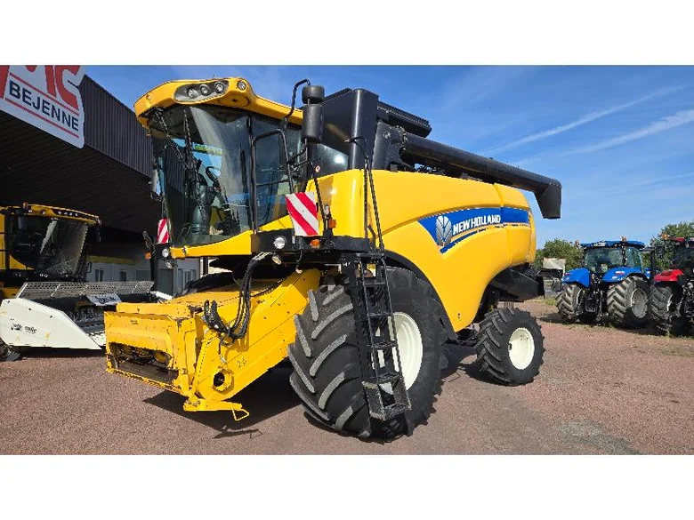 Combine harvester NEW-HOLLAND CX 6080