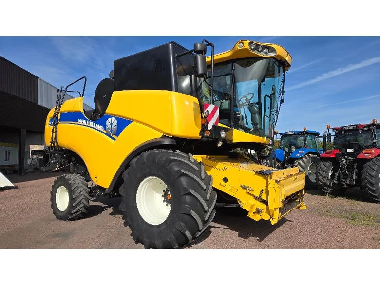 Combine harvester NEW-HOLLAND CX 6080