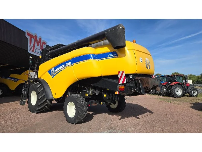 Combine harvester NEW-HOLLAND CX 6080