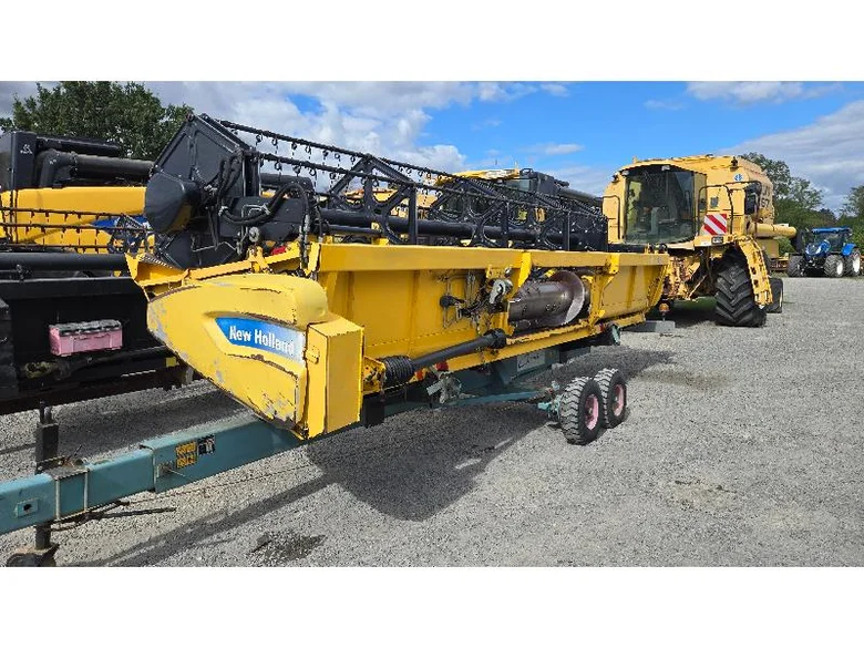 Combine harvester NEW-HOLLAND CX 6080
