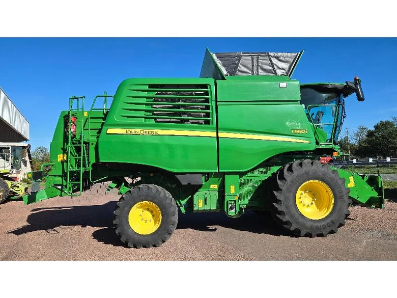 Cosechadora JOHN-DEERE T550