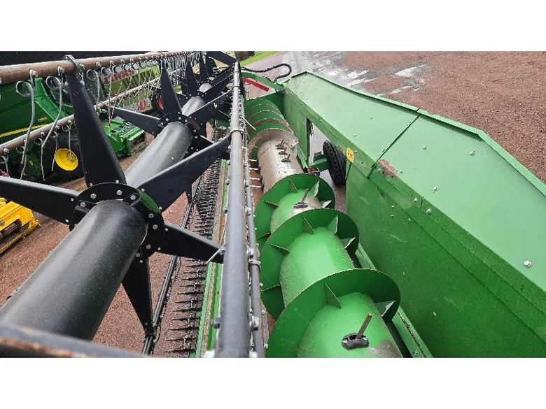 Cosechadora JOHN-DEERE T550