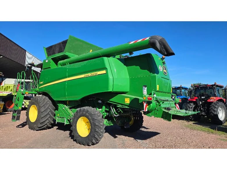Cosechadora JOHN-DEERE T550