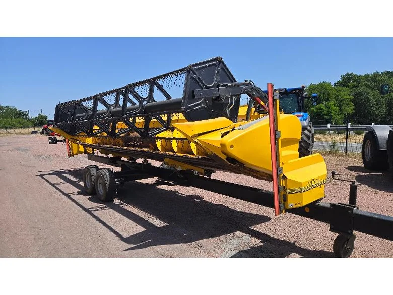 Moissonneuse-batteuse NEW-HOLLAND CX 8.70