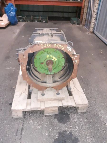 Boite de vitesse complète pour MASSEY FERGUSON 5435