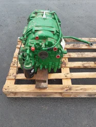 Boite de vitesse complète pour JOHN-DEERE 6120 M