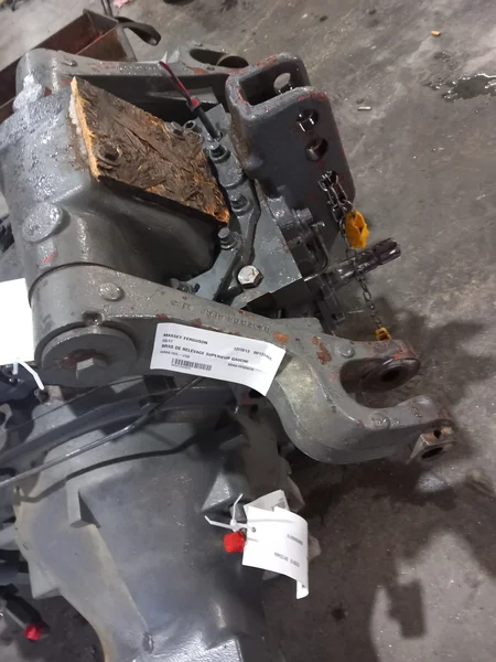 Brazo superior para MASSEY FERGUSON 6612