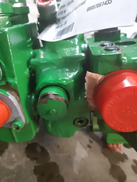 Distribuidor hidráulico para JOHN-DEERE 6120 M