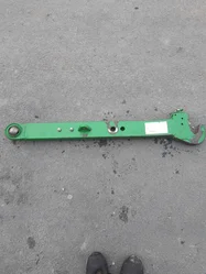 Bras inférieur pour JOHN-DEERE 6120 M