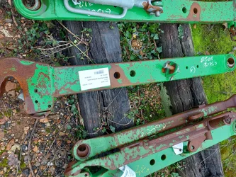 Bras inférieur pour JOHN-DEERE 6150 R