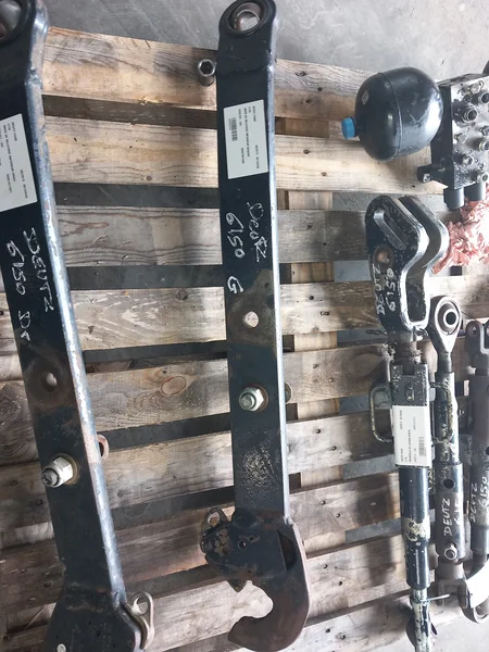 Lower lift arm for DEUTZ FAHR 6150