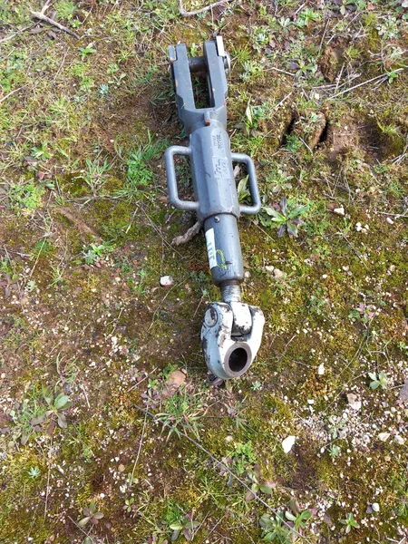 Relevage avant pour VALMET T213