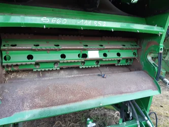 Straw flow for JOHN-DEERE S660