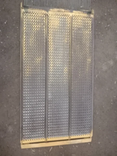 Grille et pré-grille pour NEW-HOLLAND TX 66
