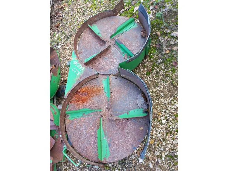 Eparpilleur de menue paille pour JOHN-DEERE CTS