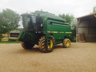 Table de réception pour JOHN-DEERE 2066