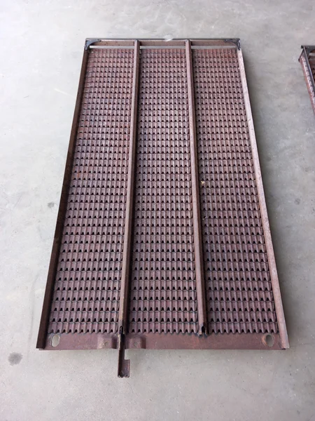 Grille et pré-grille pour JOHN-DEERE 9780 CTS