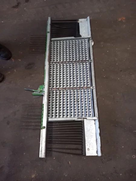 Grille et pré-grille pour JOHN-DEERE CTS