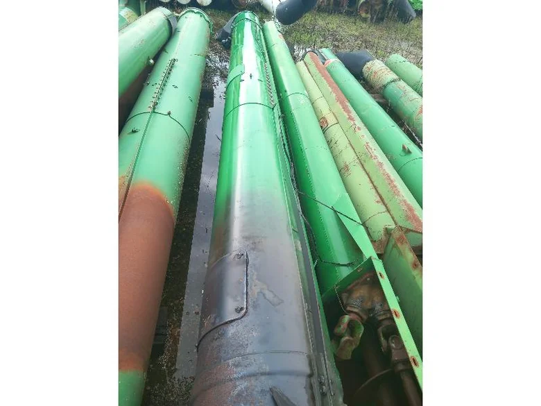 Tube de vidange pour JOHN-DEERE S660