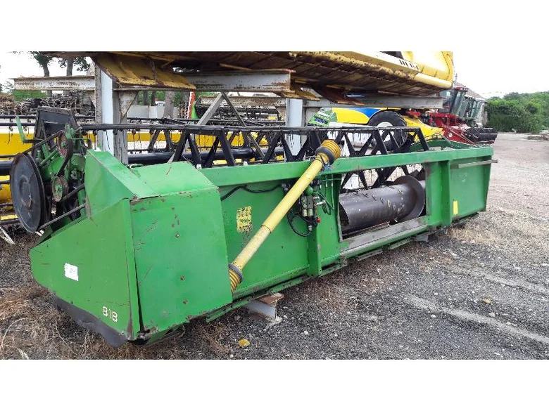 Vis d'alimentation pour JOHN-DEERE 818