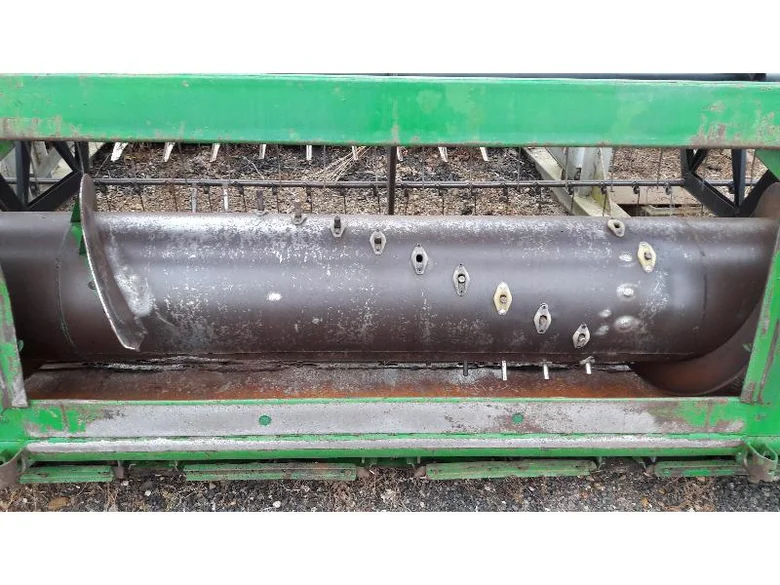Rabatteur pour JOHN-DEERE 818